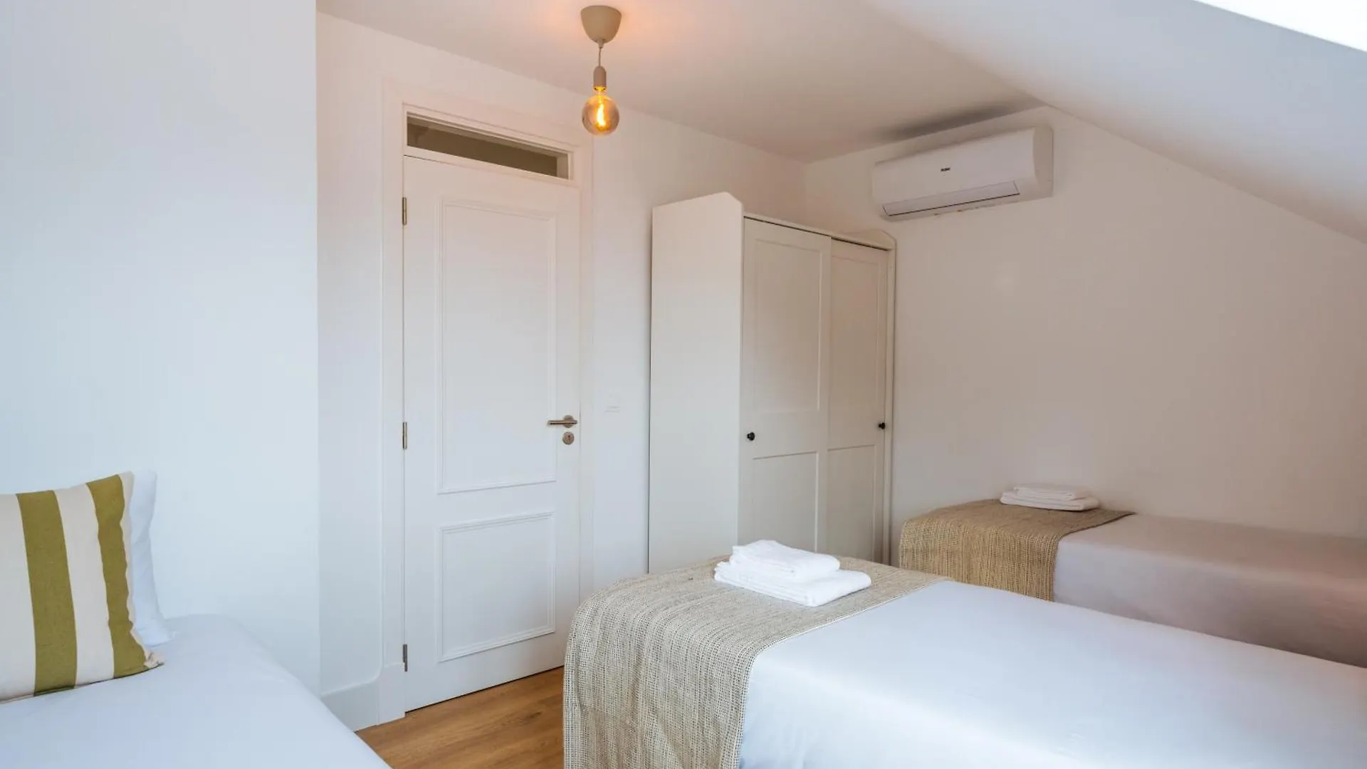 Lisbon Skyline Apartment By Misha'S Place 5E