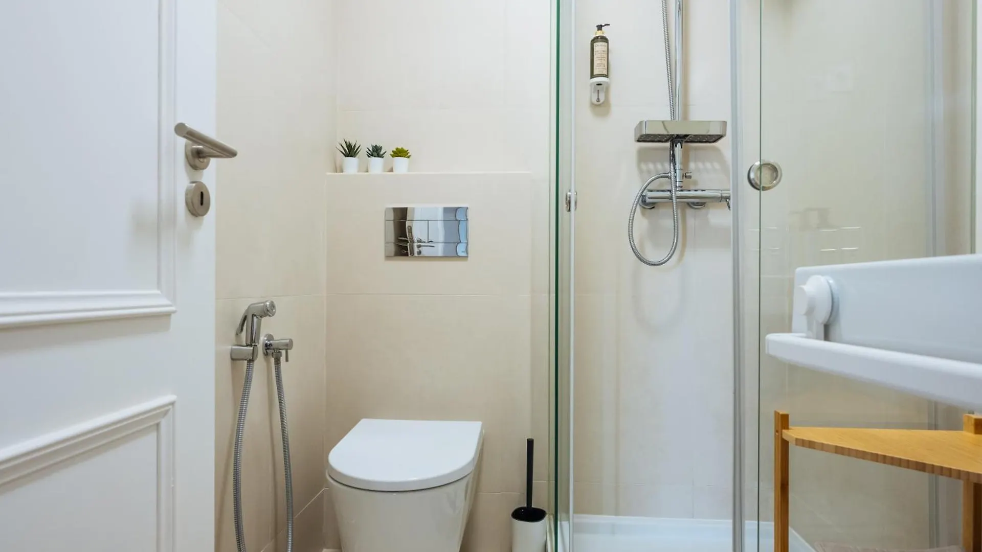 Lisbon Skyline Apartment By Misha'S Place 5E 0*,  Πορτογαλία